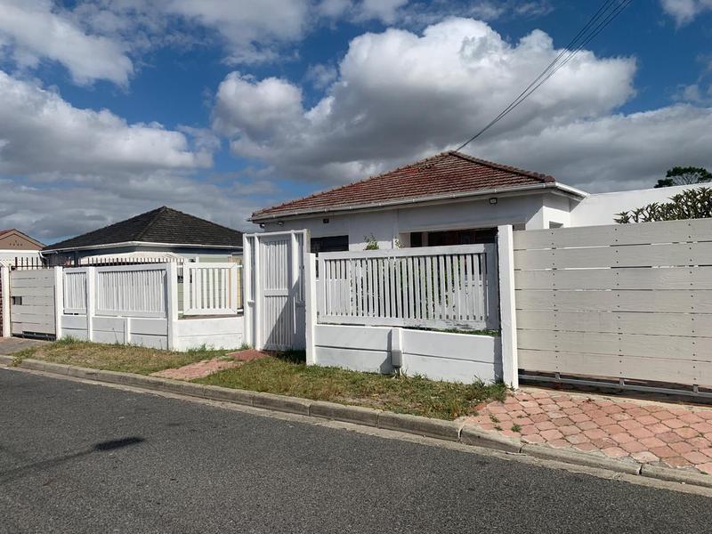 7 Bedroom Property for Sale in Belgravia Western Cape